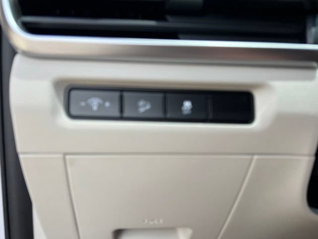 Certified 2024 Kia Telluride S w/ S Sunroof Package FWD image 11