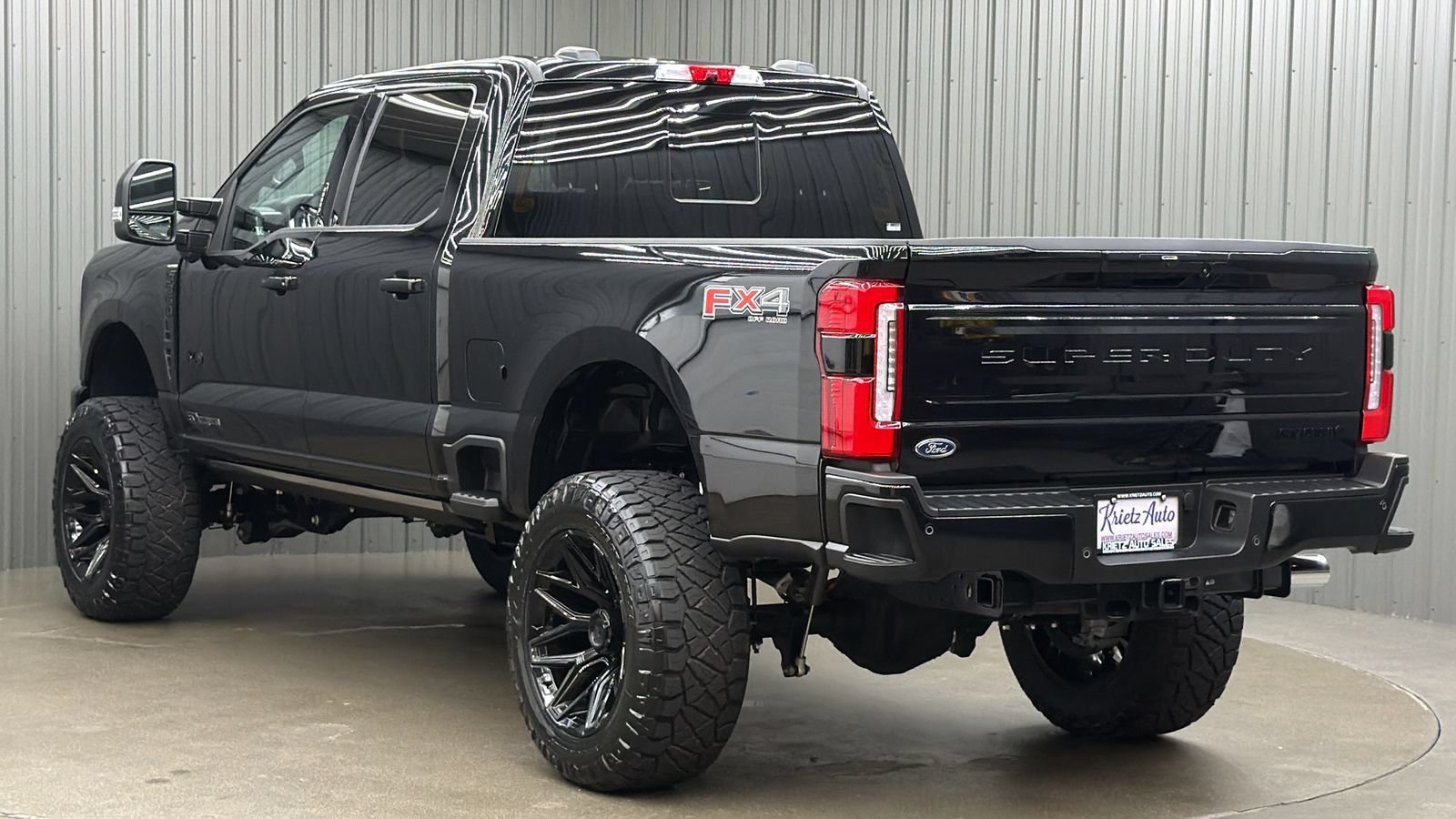 Used 2026 Ford F350 Platinum w/ FX4 Off-Road Package AWD/4WD image 3