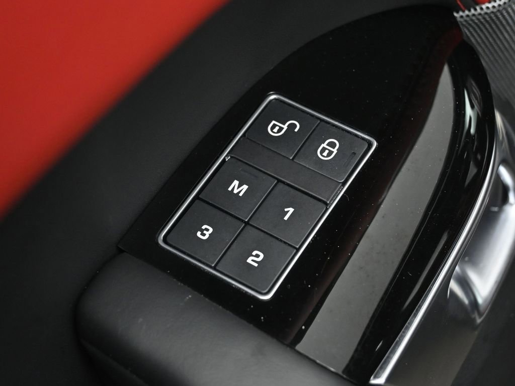 Used 2019 Land Rover Range Rover Sport HST image 41