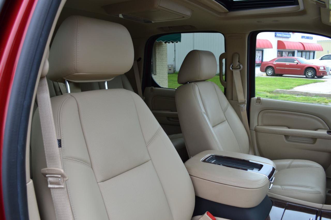 Used 2014 Cadillac Escalade Premium AWD/4WD image 36