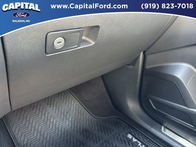 Used 2021 Volkswagen Atlas Cross Sport SEL AWD/4WD image 28