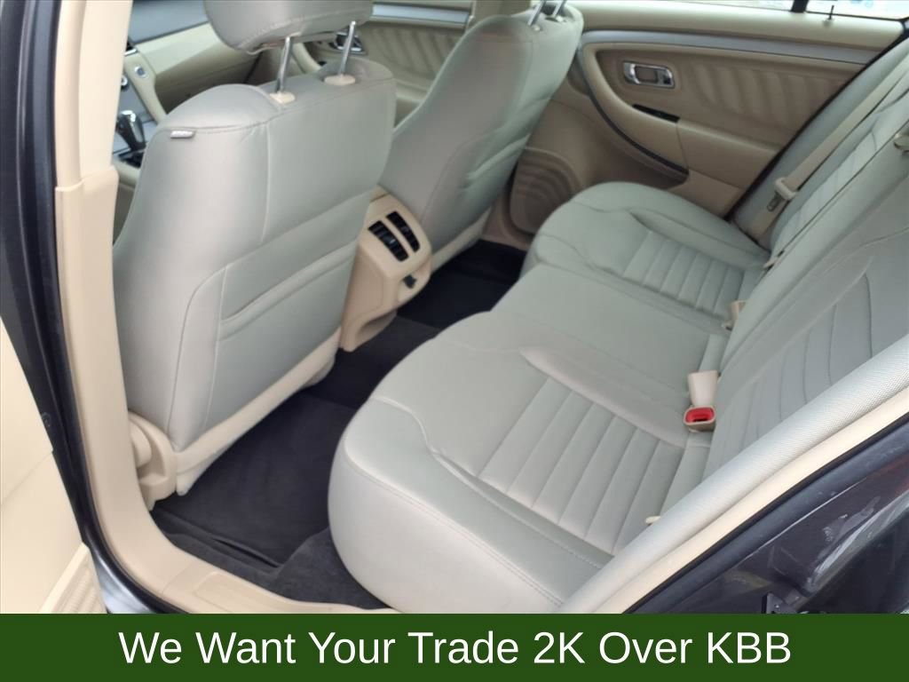 Used 2018 Ford Taurus SE image 19