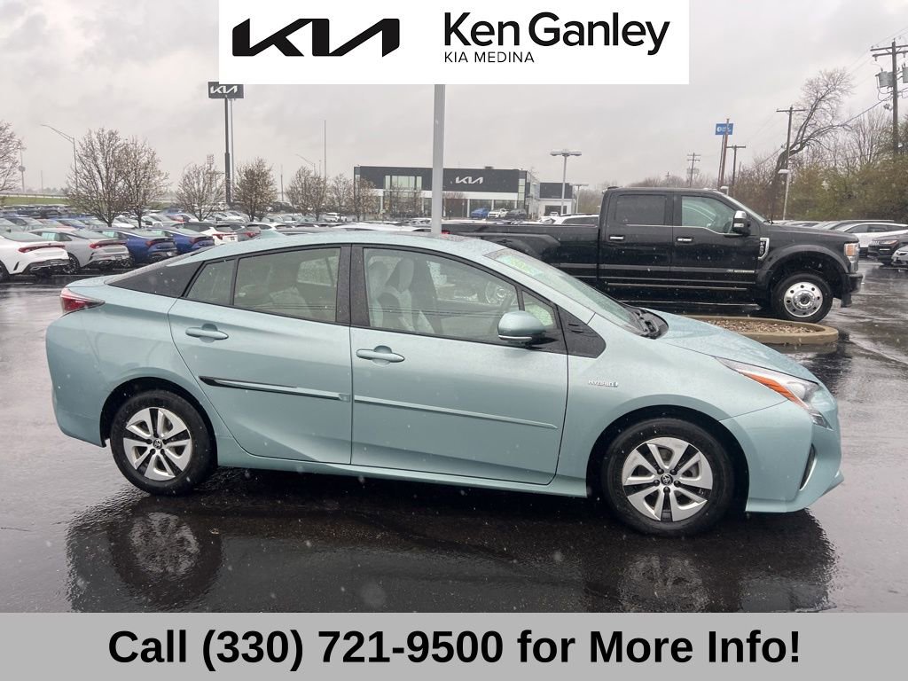 Used 2016 Toyota Prius Four w/ Advanced Technology Package image 7
