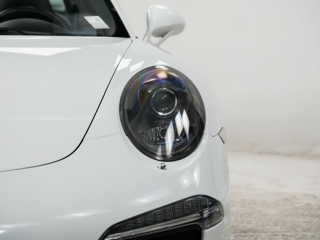 Used 2015 Porsche 911 Targa 4 AWD/4WD image 7