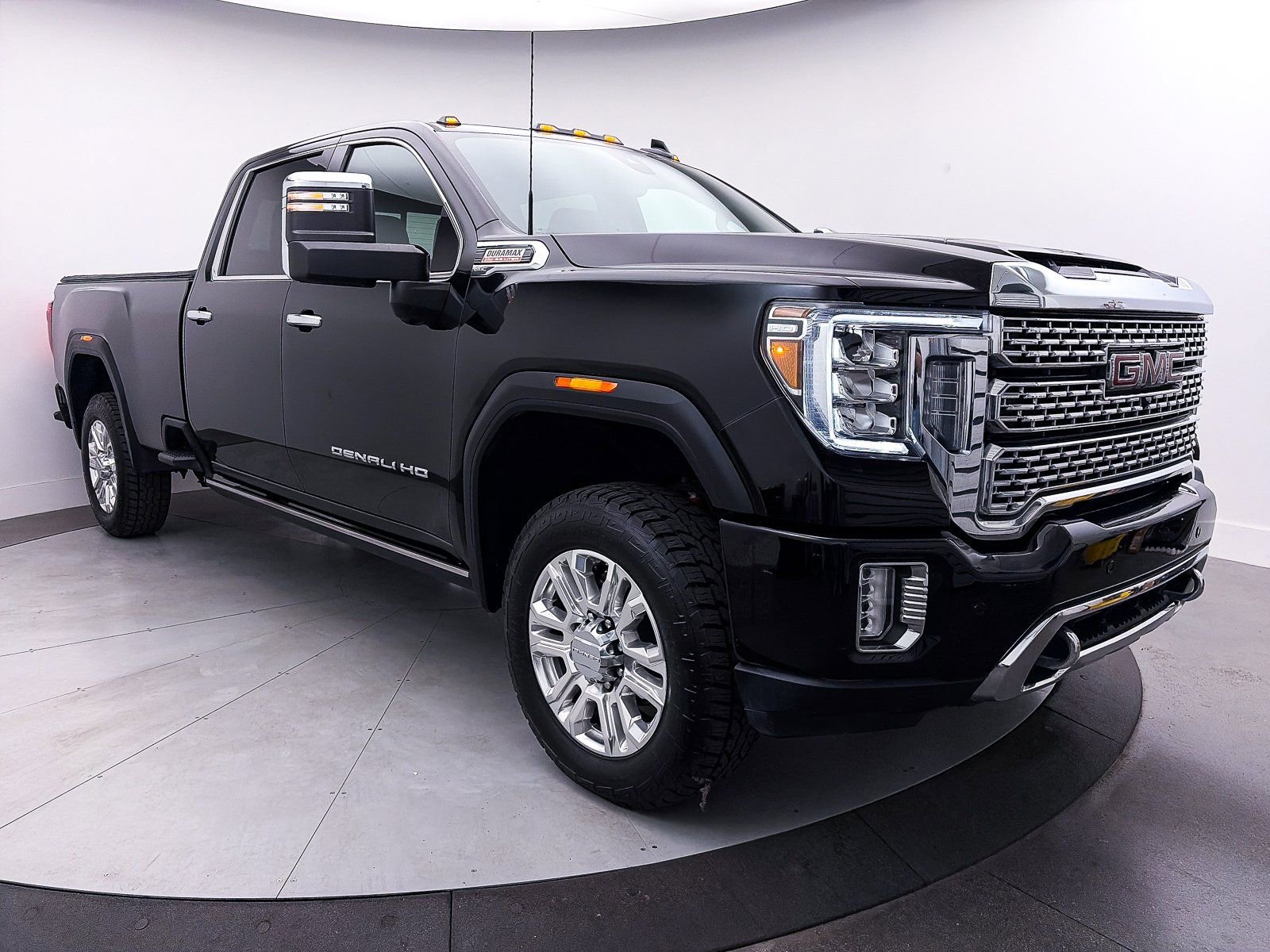 Used 2022 GMC Sierra 3500 Denali w/ Denali Ultimate Package AWD/4WD image 26