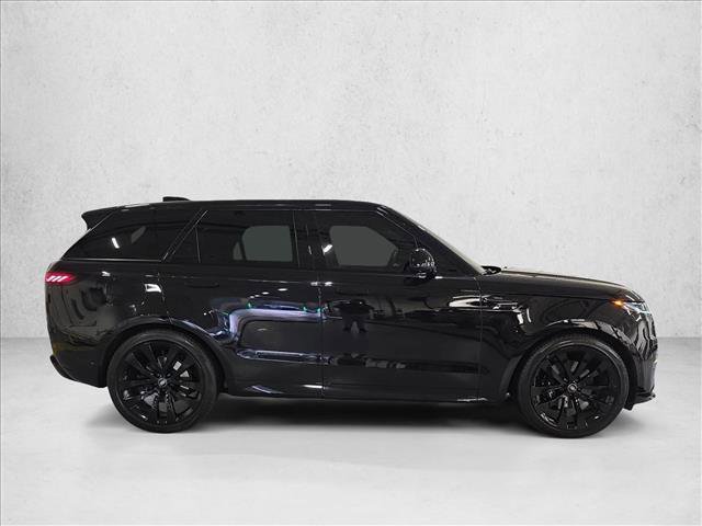 Used 2023 Land Rover Range Rover Sport SE Dynamic AWD/4WD image 4