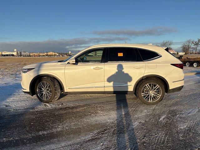Used 2022 Acura MDX SH-AWD w/ Advance Package image 3