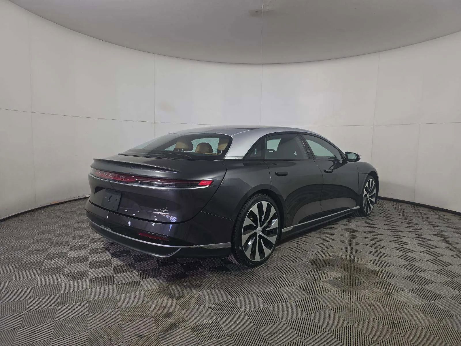 Used 2022 Lucid Air Grand Touring AWD/4WD image 4