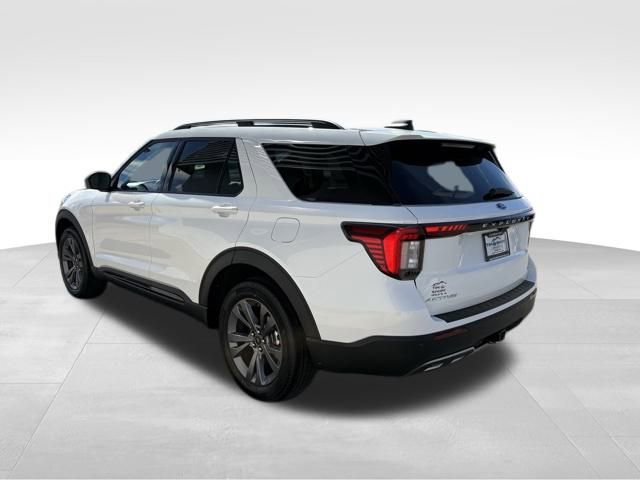 New 2026 Ford Explorer Active image 7