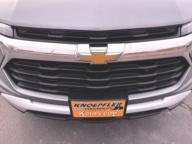 Used 2025 Chevrolet TrailBlazer LT w/ Driver Confidence Package image 30