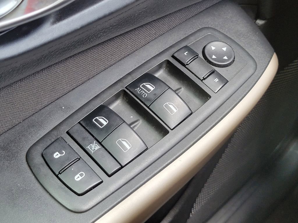 Used 2018 Jeep Cherokee Latitude image 25