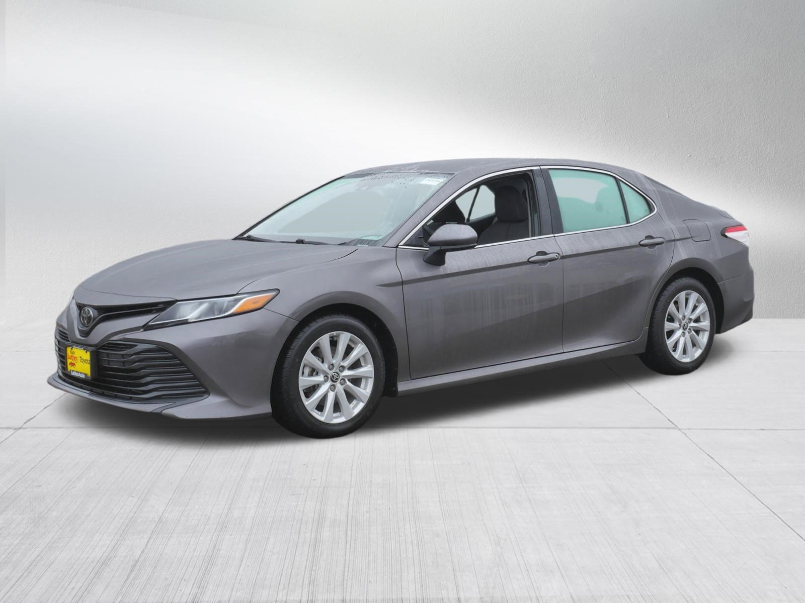 Certified 2020 Toyota Camry LE image 3