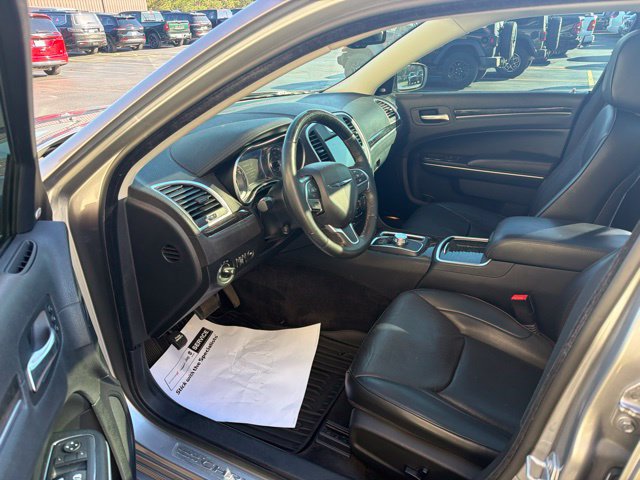 Used 2016 Chrysler 300 C AWD/4WD image 25