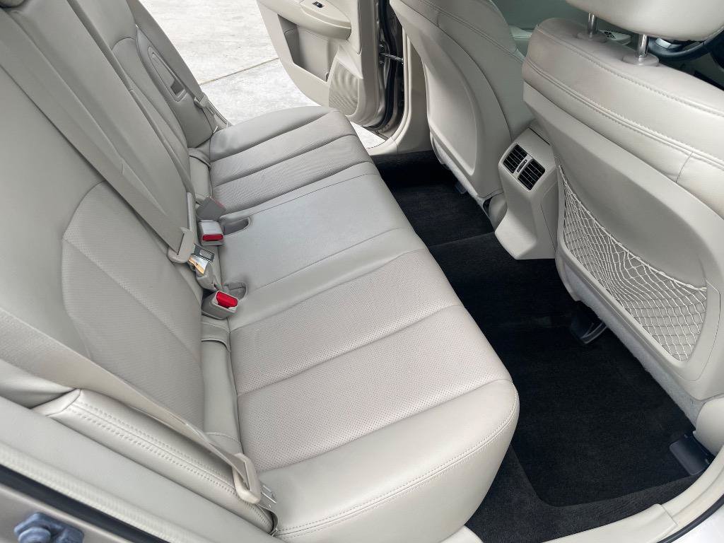 Used 2014 Subaru Outback 3.6R Limited w/ Moonroof Package AWD/4WD image 26