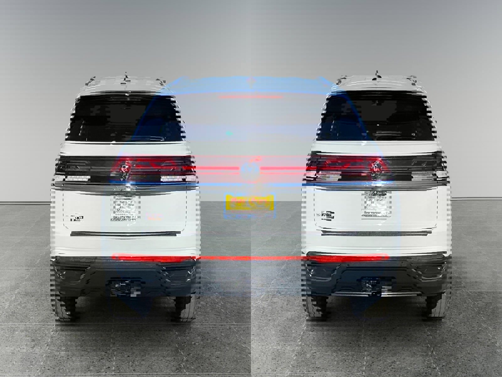 Used 2024 Volkswagen Atlas Cross Sport SE image 4