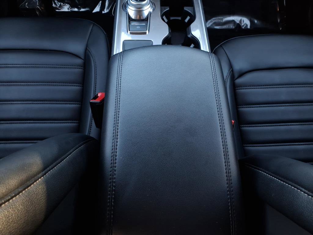 Used 2024 Ford Edge SEL image 18