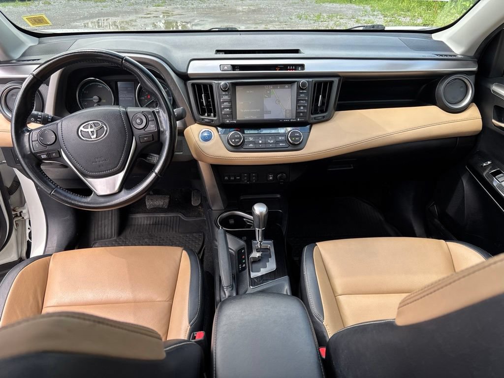 Used 2018 Toyota RAV4 Limited w/ Advanced Technology Package AWD/4WD image 17