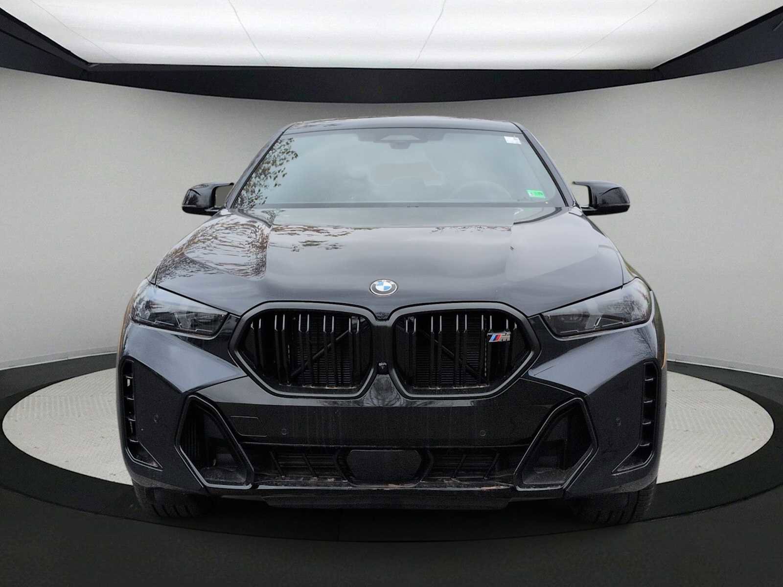 New 2026 BMW X6 M60i image 3
