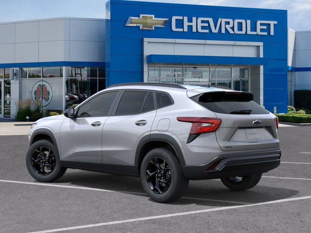 New 2026 Chevrolet Trax LT w/ Driver Confidence Package FWD image 3