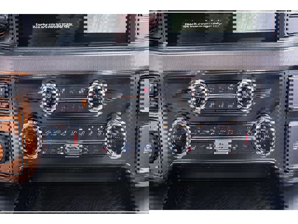 New 2025 Ford F250 Platinum image 17