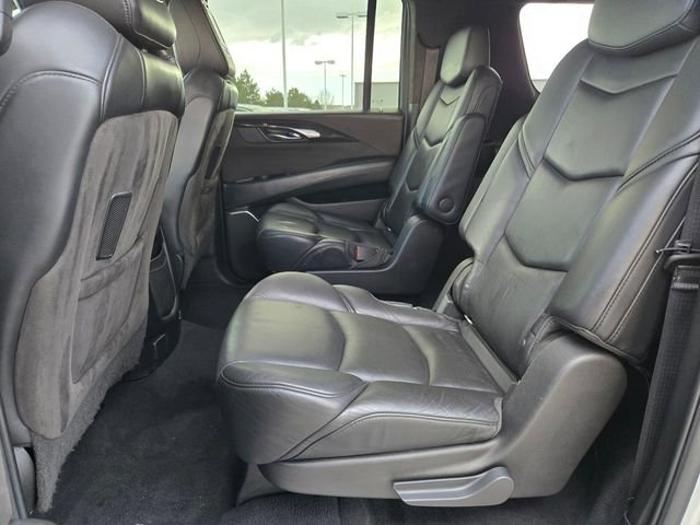 Used 2018 Cadillac Escalade ESV Platinum AWD/4WD image 4