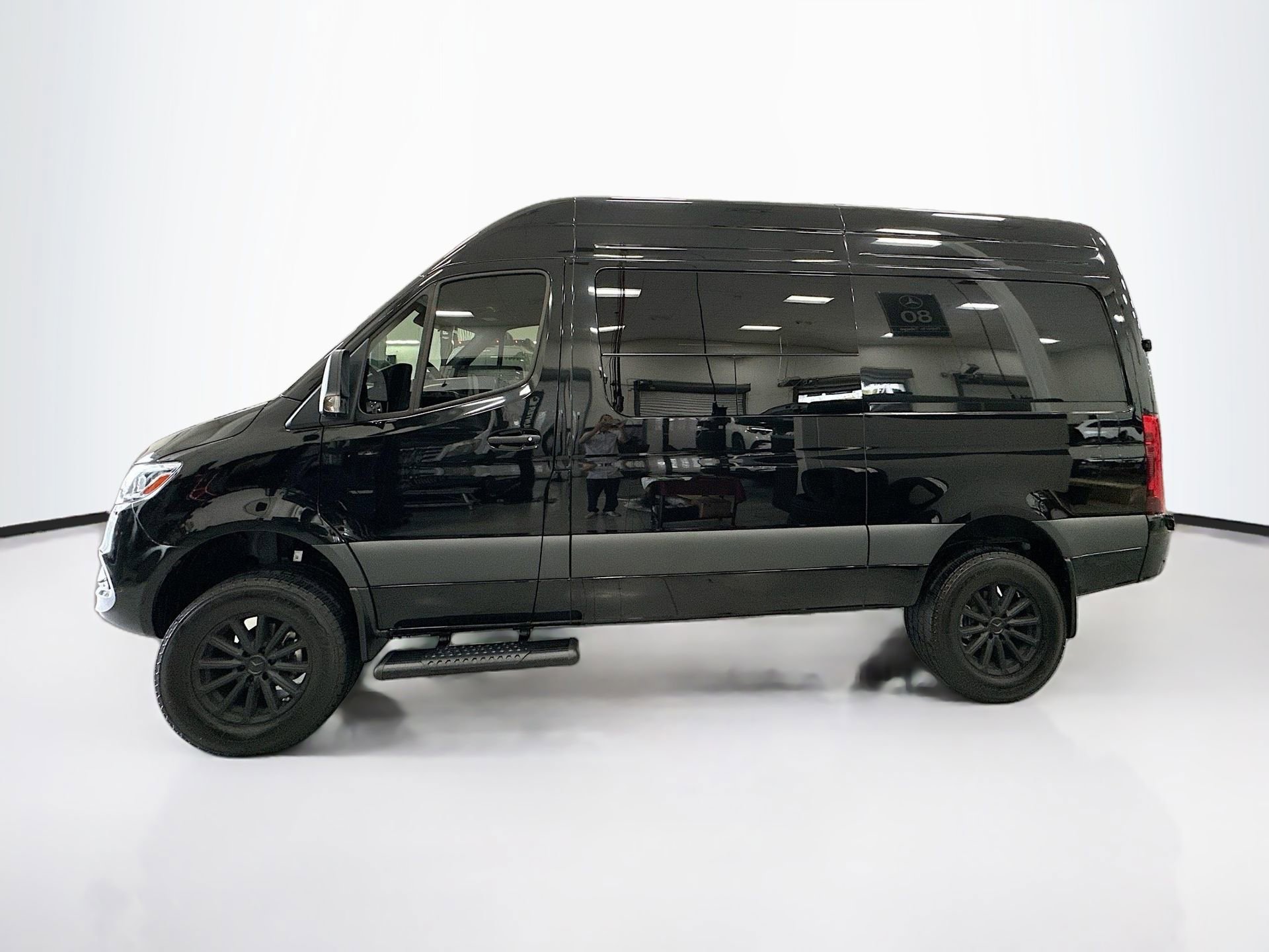 Used 2024 Mercedes-Benz Sprinter 144 Cargo image 5