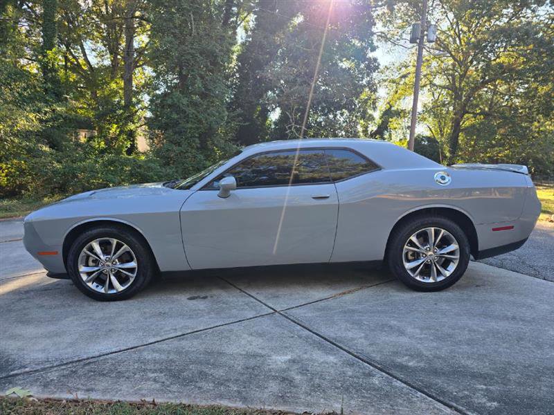Used 2021 Dodge Challenger SXT image 36