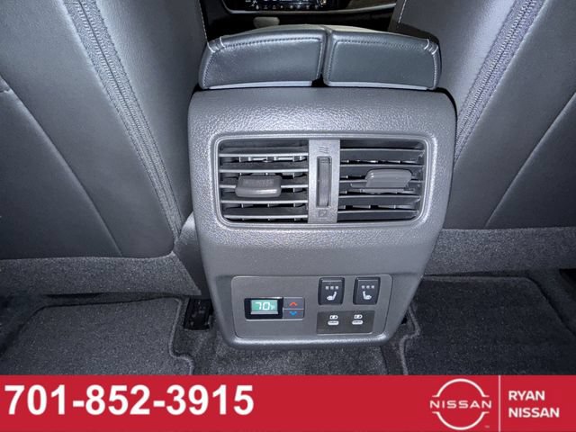 Certified 2025 Nissan Rogue Platinum w/ Tech Package AWD/4WD image 31