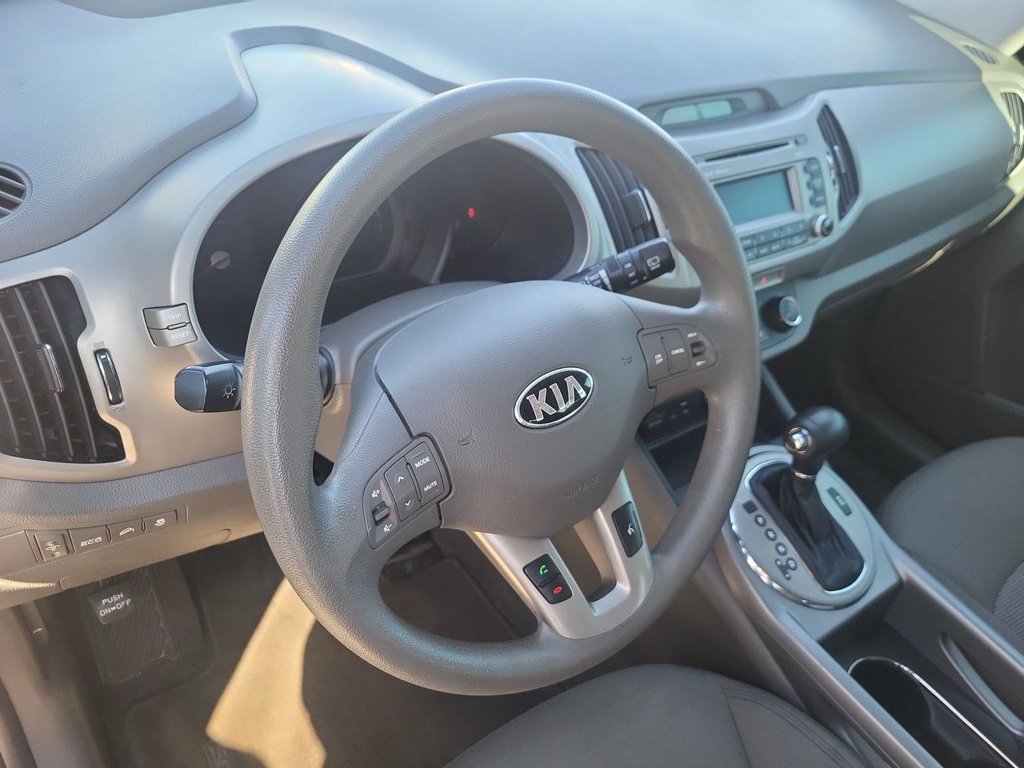 Used 2016 Kia Sportage LX AWD/4WD image 16