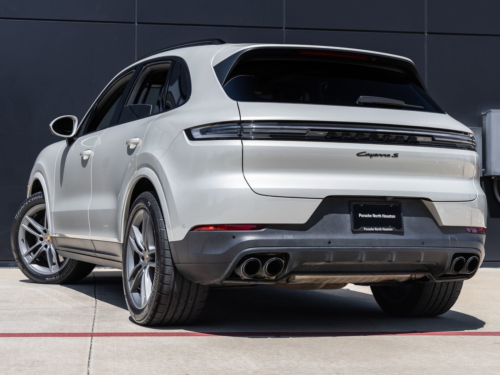 Certified 2024 Porsche Cayenne S image 2