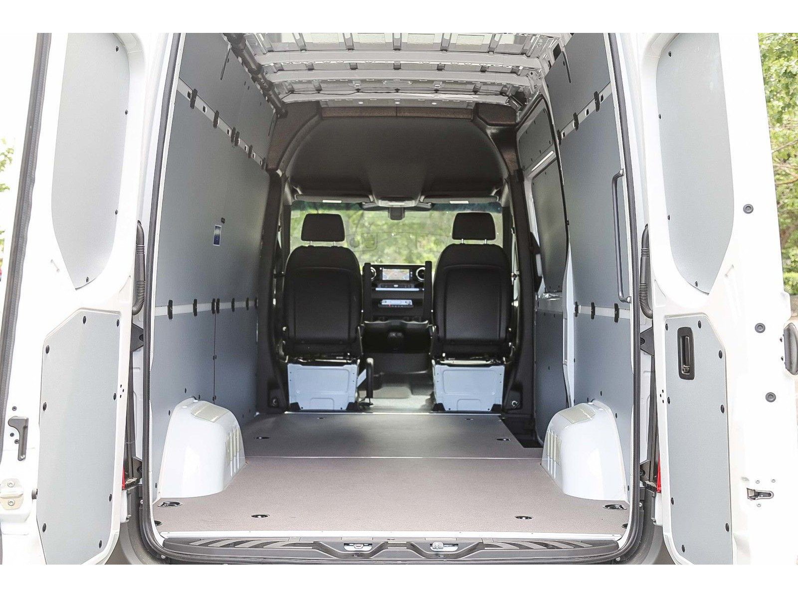 New 2026 Mercedes-Benz Sprinter 2500 image 25