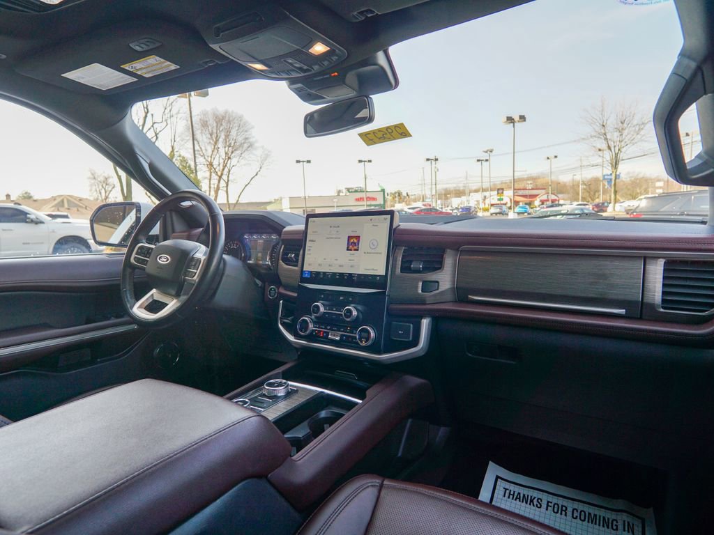 Used 2024 Ford Expedition Max Limited image 19