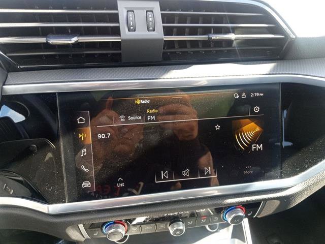 Used 2023 Audi Q3 2.0T Premium image 13