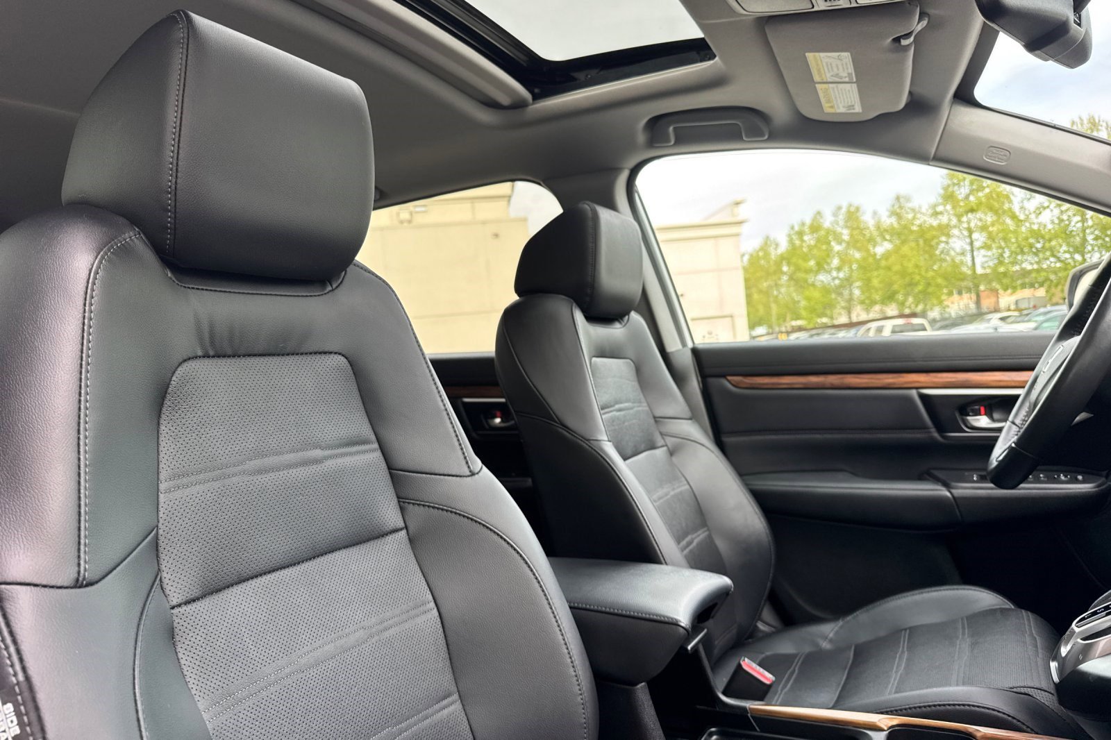 Used 2022 Honda CR-V Touring image 31