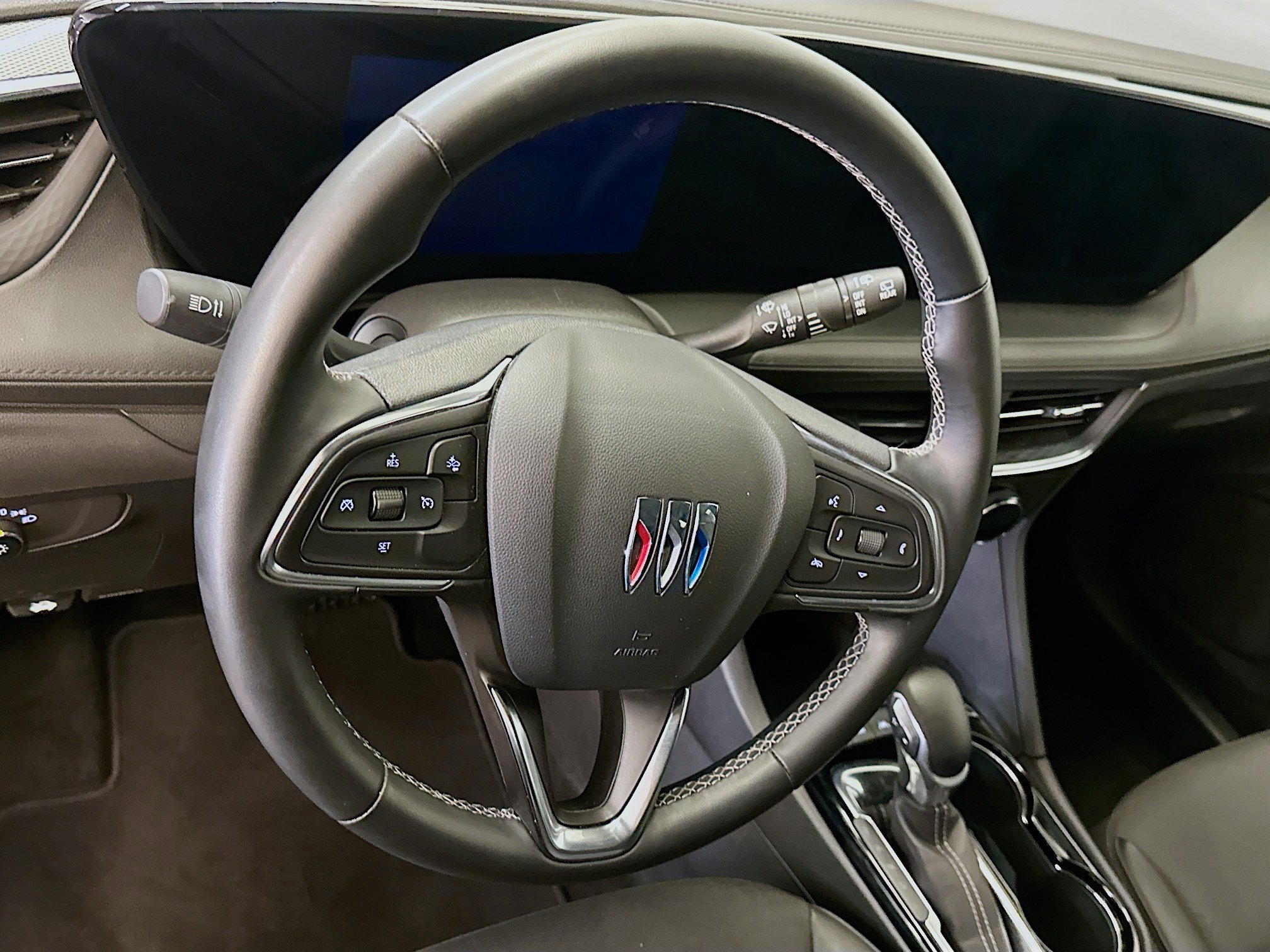 Used 2025 Buick Encore GX Preferred image 18