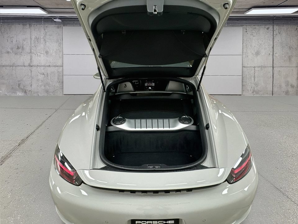 Certified 2025 Porsche 718 Cayman GTS RWD image 26