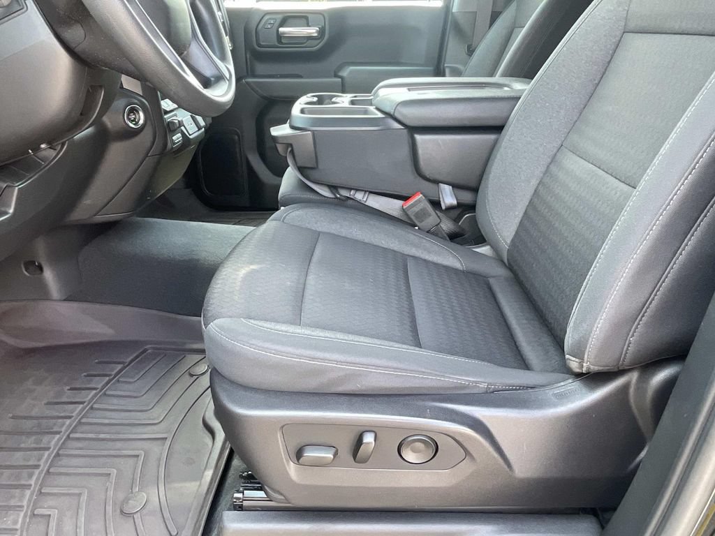 Used 2024 Chevrolet Silverado 1500 Custom Trail Boss AWD/4WD image 17