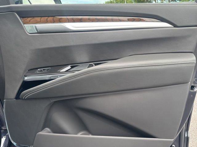 New 2025 Cadillac Escalade ESV Premium Luxury Platinum image 25