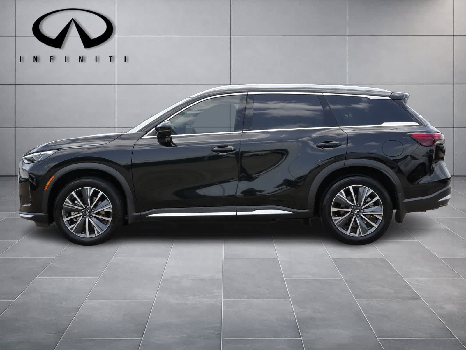 Certified 2026 INFINITI QX60 Luxe w/ Cargo Package FWD image 4