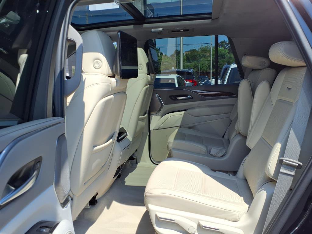 Certified 2023 Cadillac Escalade Premium Luxury Platinum image 16