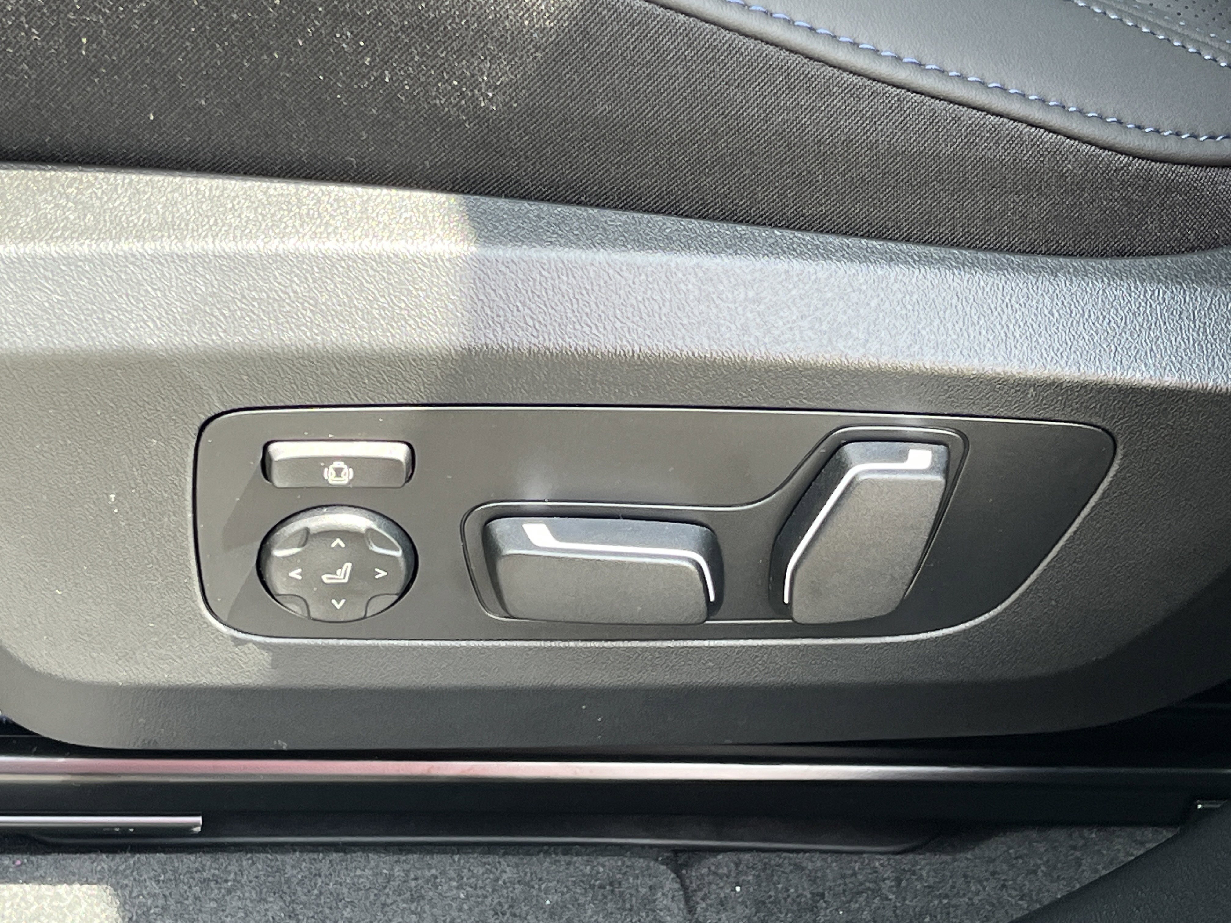 New 2026 BMW X3 xDrive30 image 13