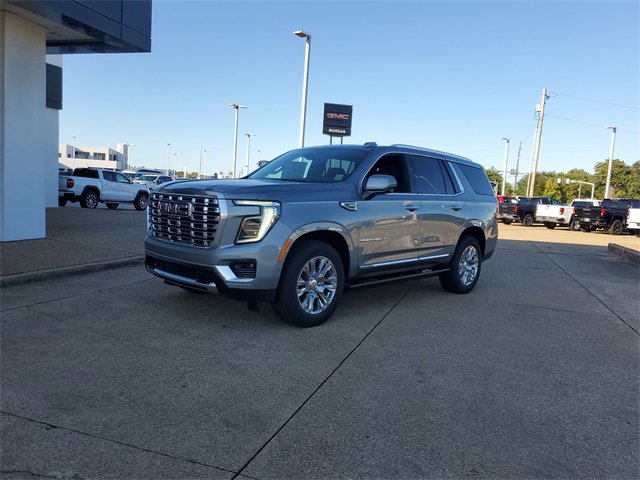 New 2026 GMC Yukon Denali w/ Sun & Power Step Package image 3