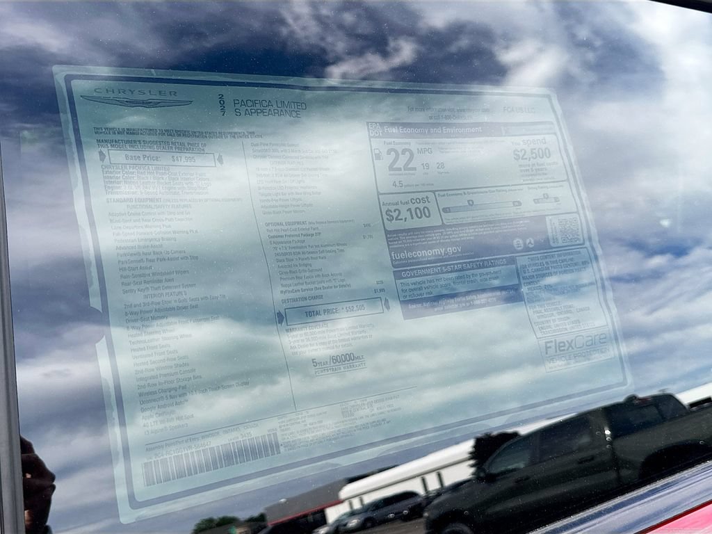 New 2027 Chrysler Pacifica Limited FWD image 12