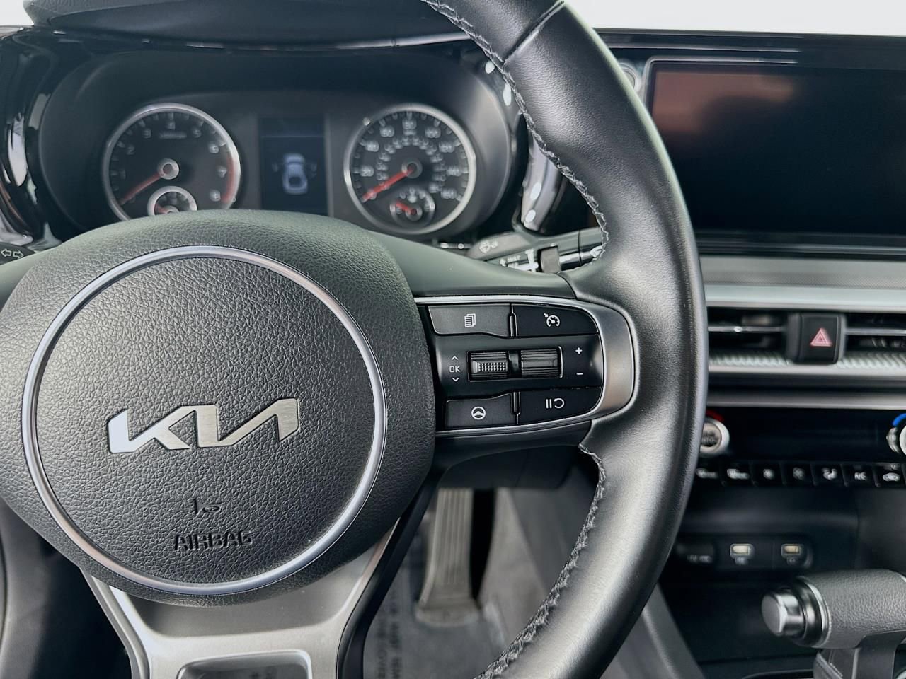 Used 2022 Kia K5 GT-Line image 40