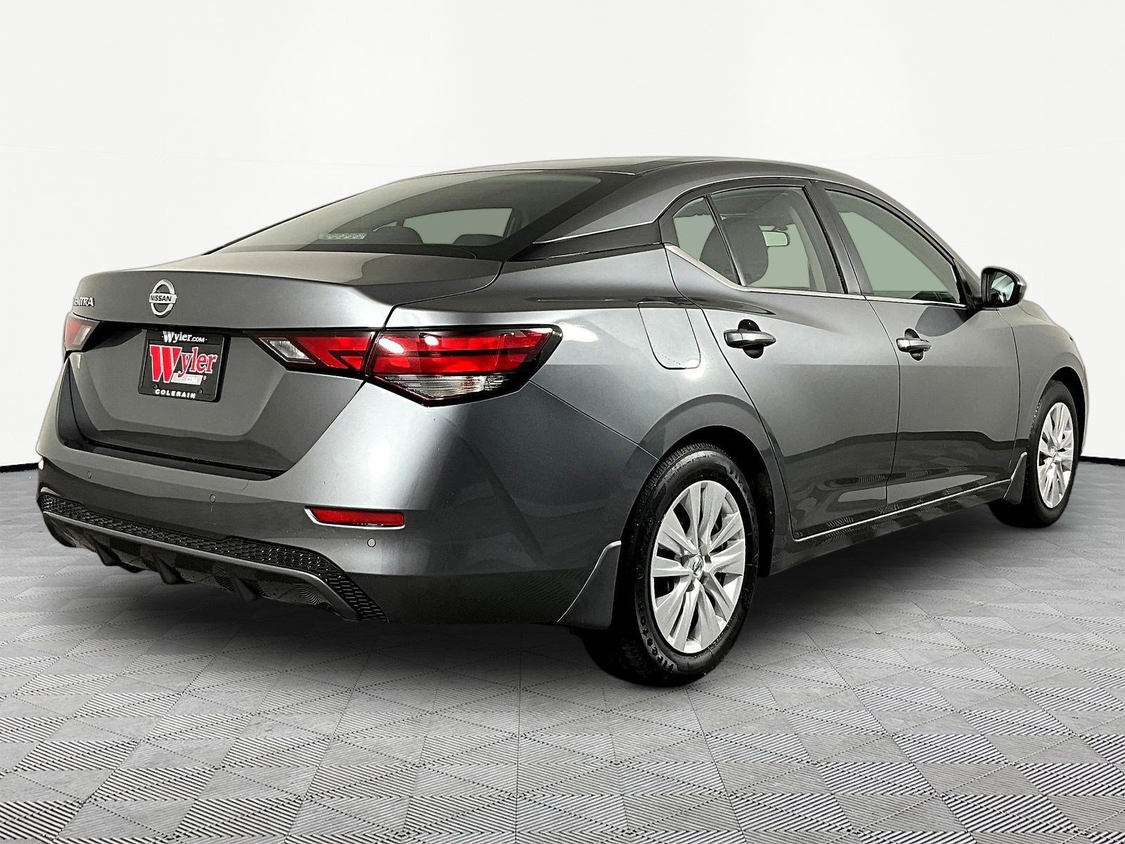 Certified 2023 Nissan Sentra S FWD image 6