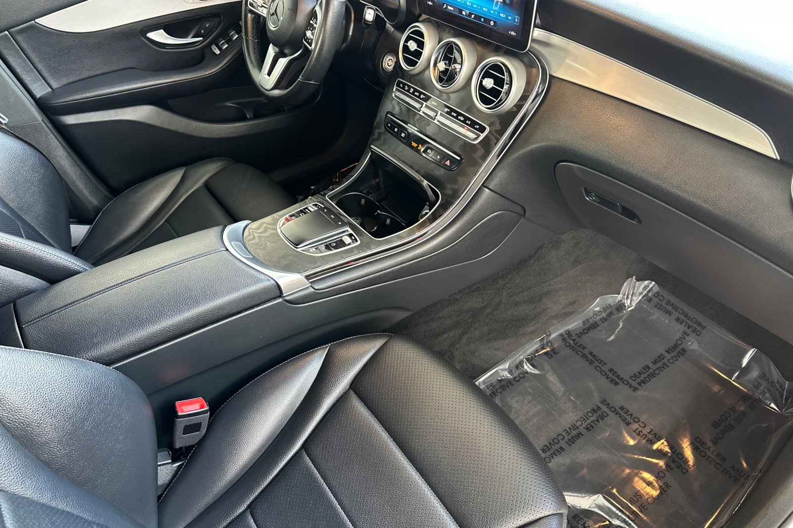 Used 2021 Mercedes-Benz GLC 300 image 17