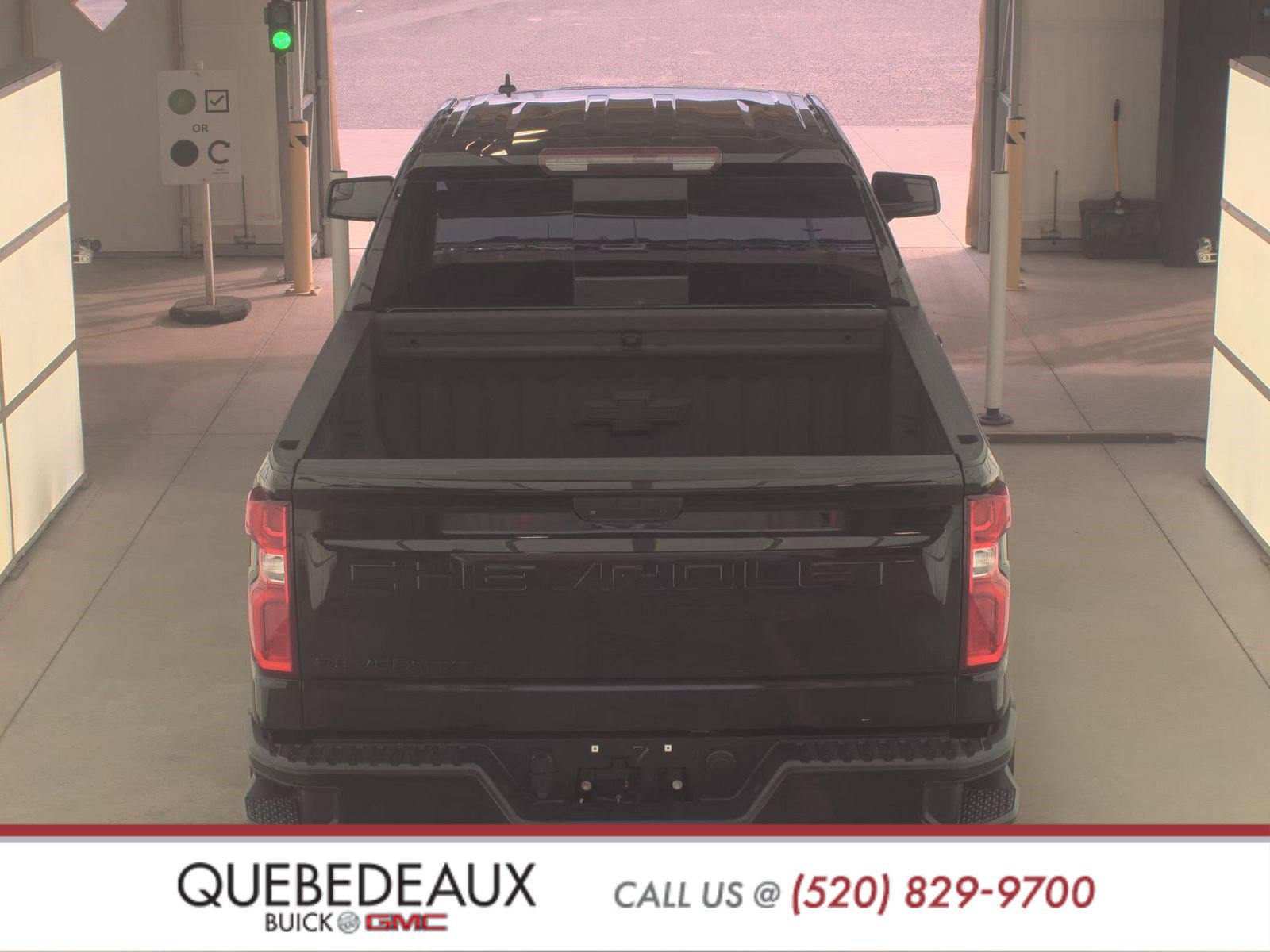 Used 2020 Chevrolet Silverado 1500 LT Trail Boss w/ Midnight Edition image 7