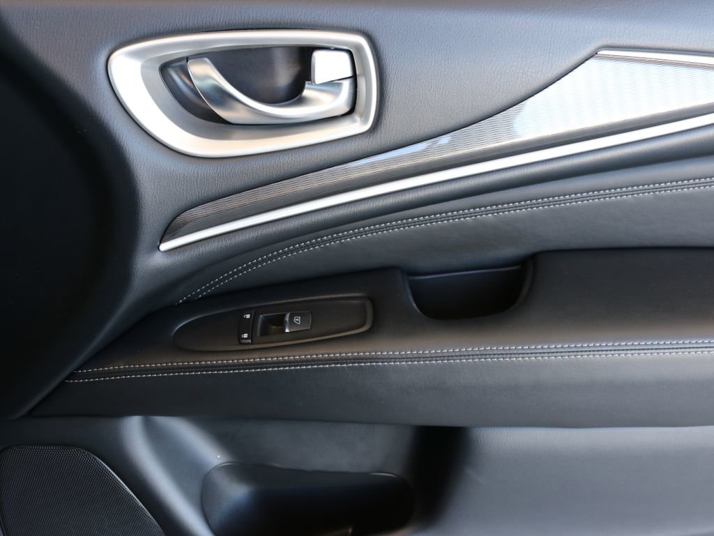 Used 2018 INFINITI QX60 Luxe image 35