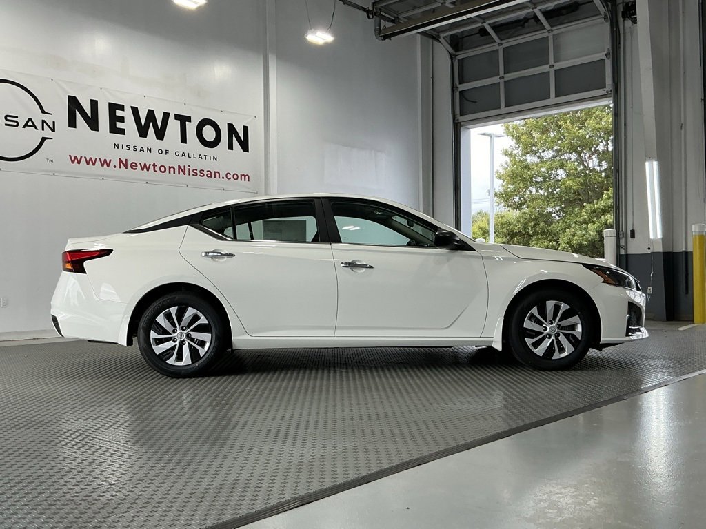 New 2025 Nissan Altima 2.5 S image 9