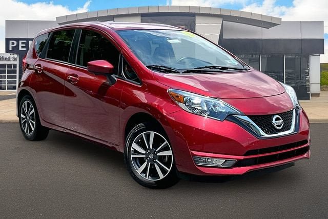 Used 2017 Nissan Versa Note FWD image 11